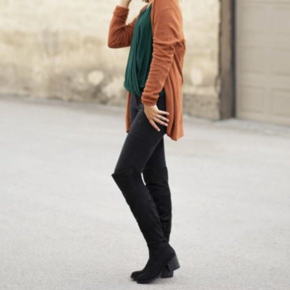 FAUX SUEDE KNEE BOOT - Picture 3 of 5